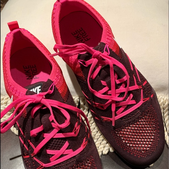 Nike Free women’s trainers - Picture 1 of 3